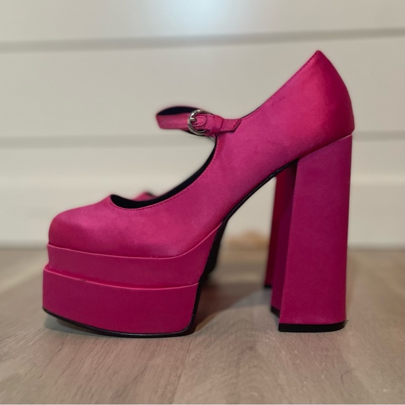 SOLD Call it spring pink platform heels - Picture 9 of 13